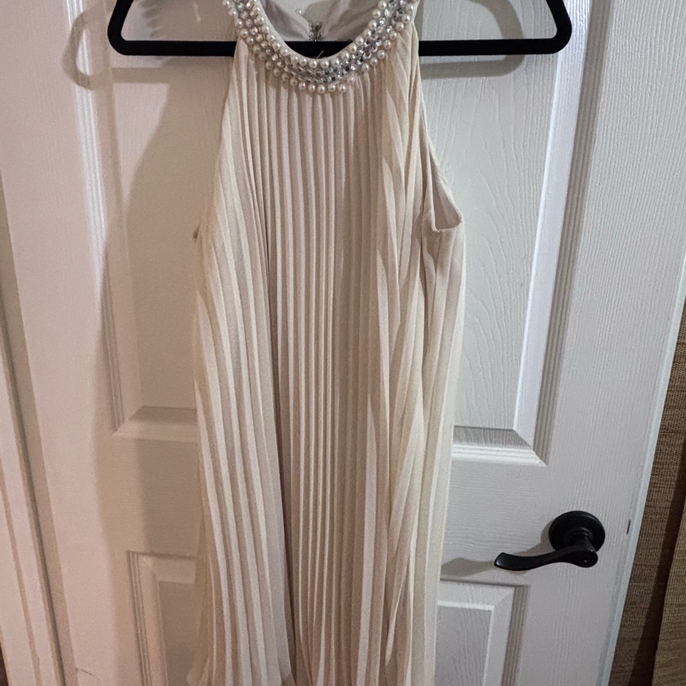 Speechless Elegant cocktails Cream Pleated Dress with Pear Detail